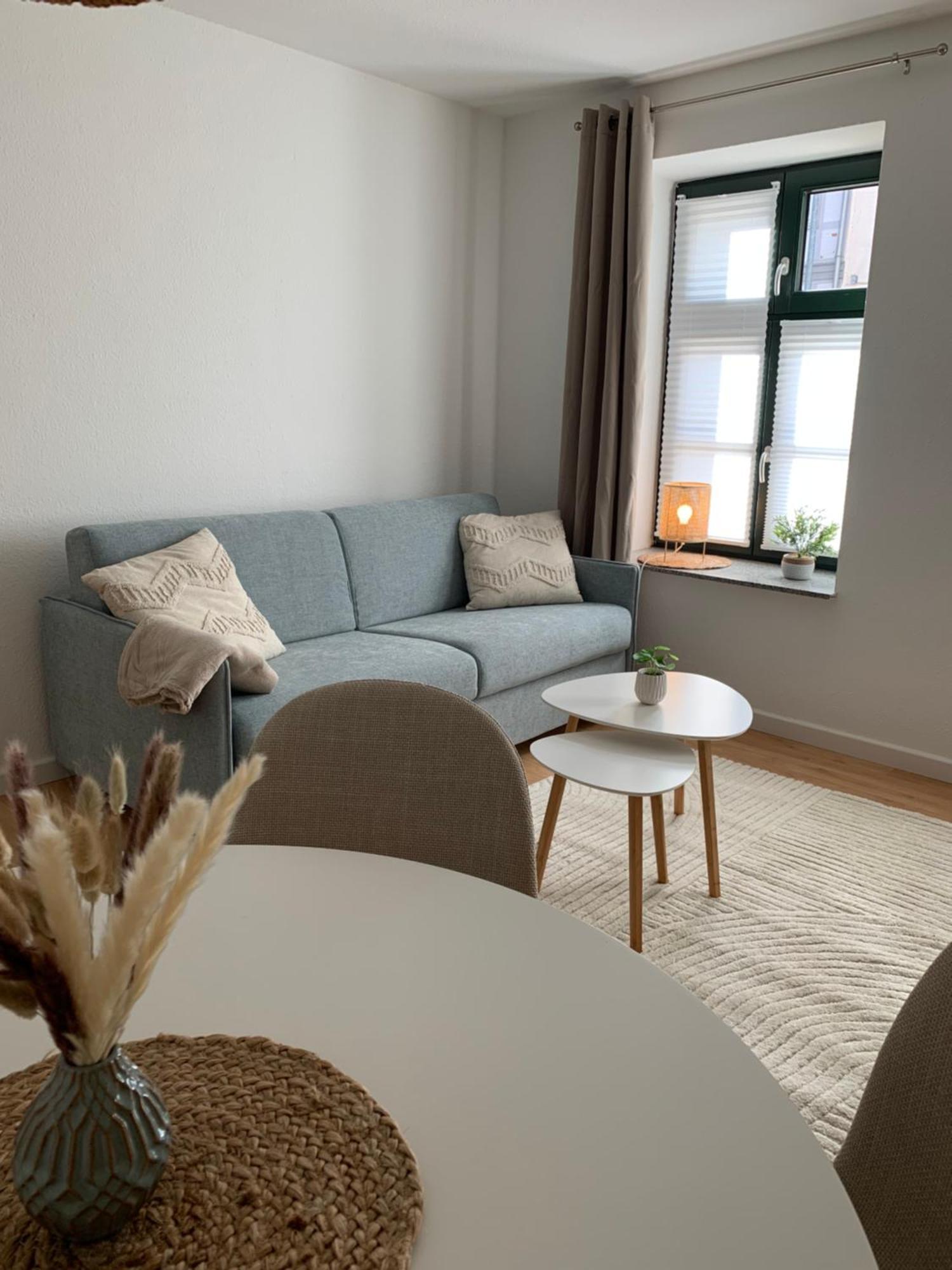 City-Apartment Mit Parkplatz & Fahrradraum! Nur 300M Zum Stadthafen Schwerin  Extérieur photo